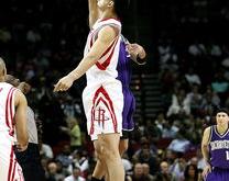 开云体育在线-南韩男篮完胜凯尔特人B队，詹姆斯三分雨点燃全场