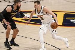 开云平台-阿斯顿马丁绝杀威廉姆斯，拉塞尔带队取胜