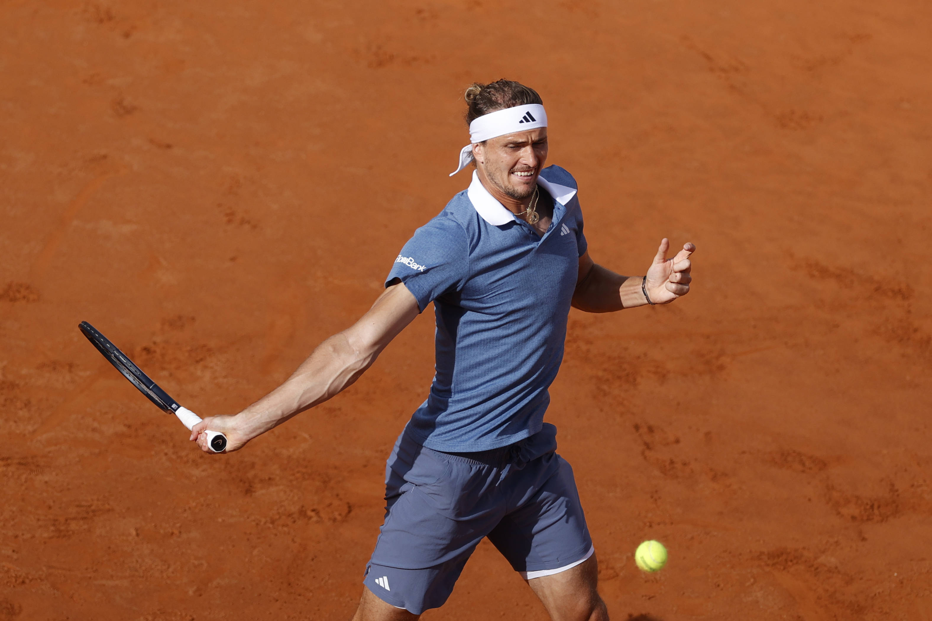 法国网球队鏖战西班牙网球队,兹维列夫惊艳世界的简单介绍 法国网球队鏖战西班牙网球队,兹维列夫惊艳世界的简单介绍