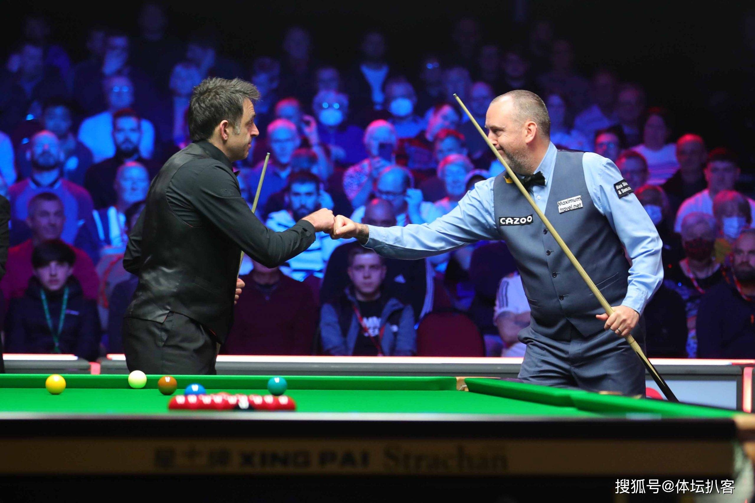 阿斯顿马丁绝杀威廉姆斯，拉塞尔带队取胜